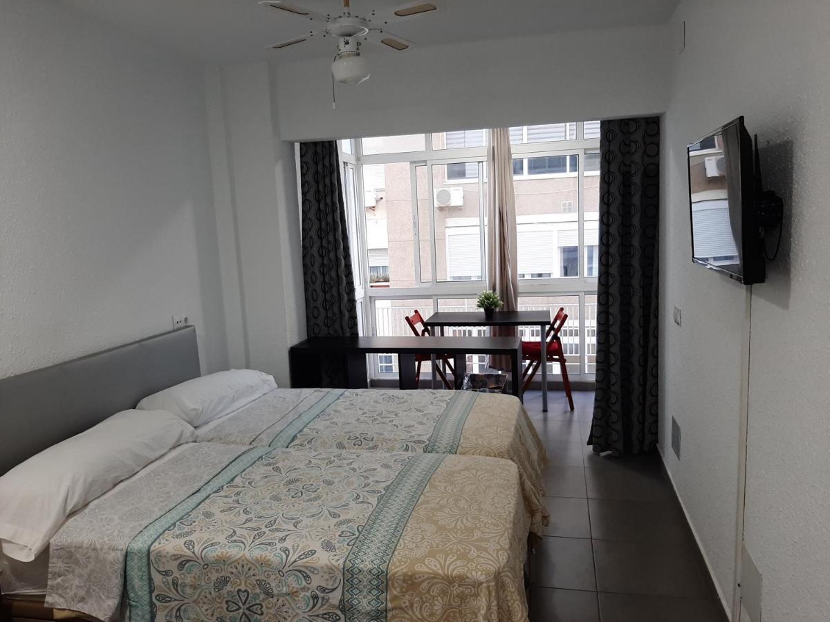 Apartamento Malaga Port Zewnętrze zdjęcie