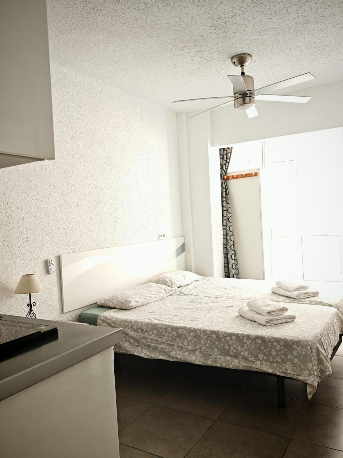 Apartamento Malaga Port Zewnętrze zdjęcie