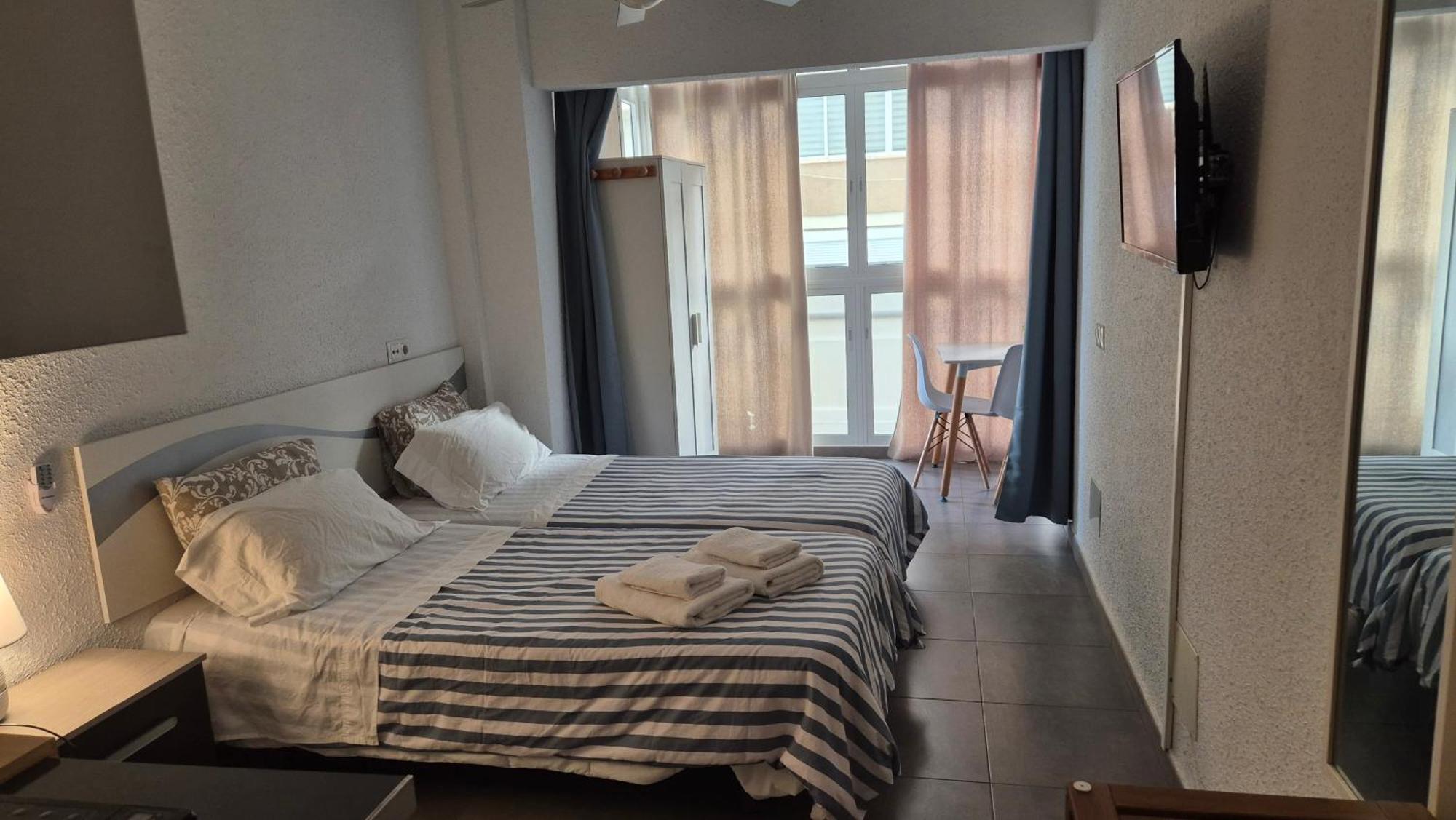 Apartamento Malaga Port Zewnętrze zdjęcie