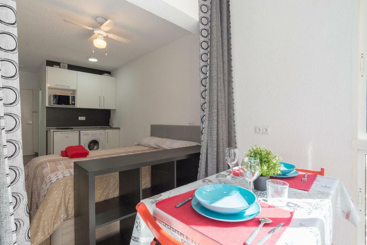 Apartamento Malaga Port Zewnętrze zdjęcie